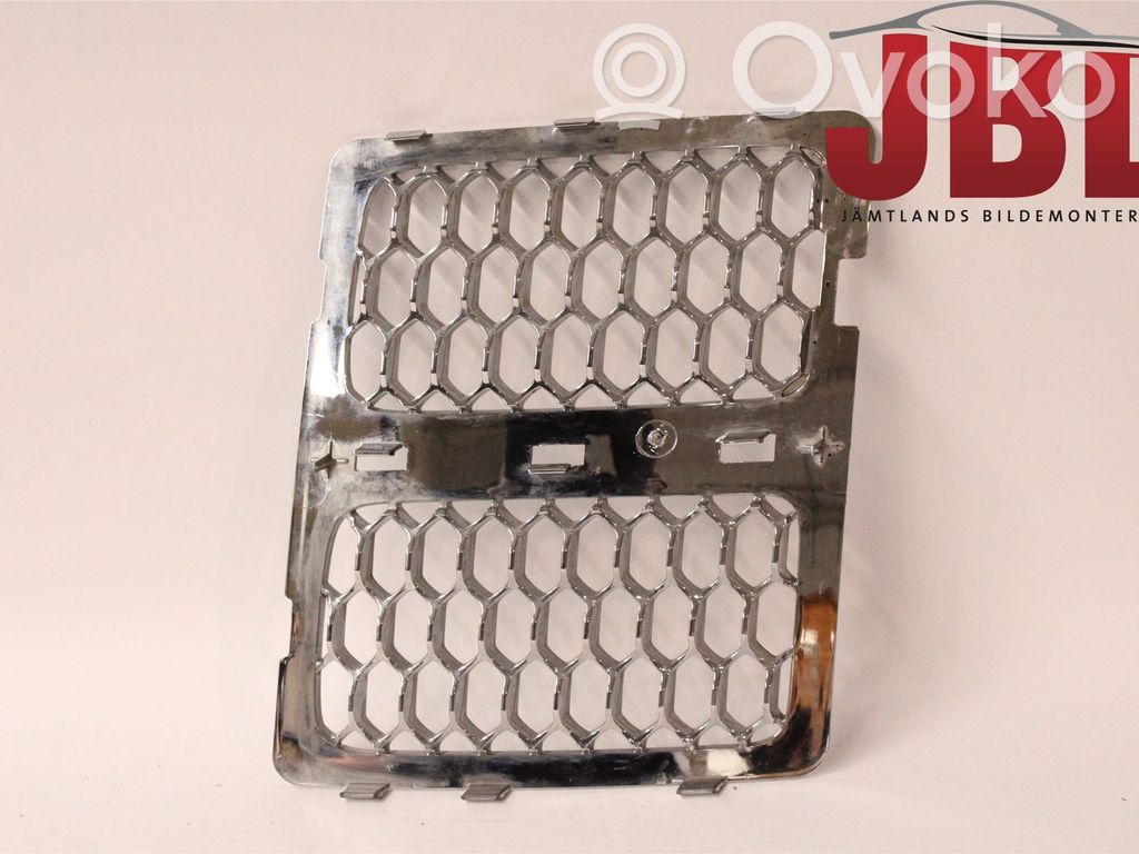 Jeep Grand Cherokee Kratka dolna zderzaka przedniego 