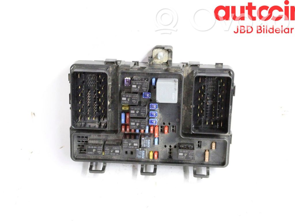 Fuse module   2304348
