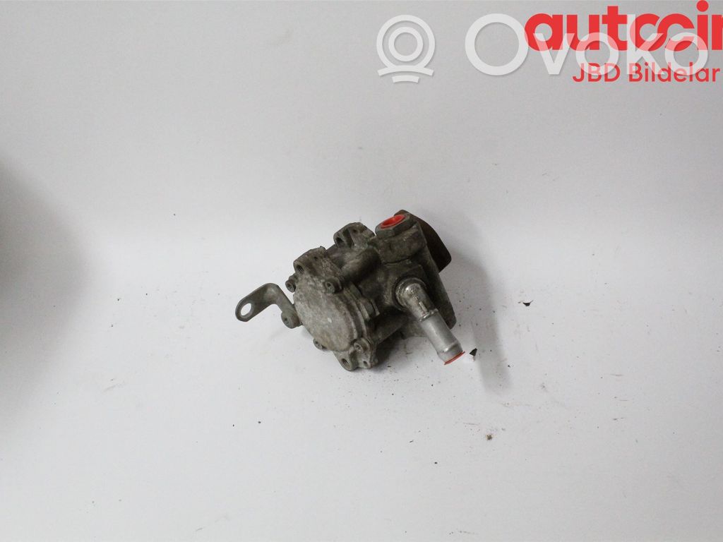 Power steering pump   32416780459