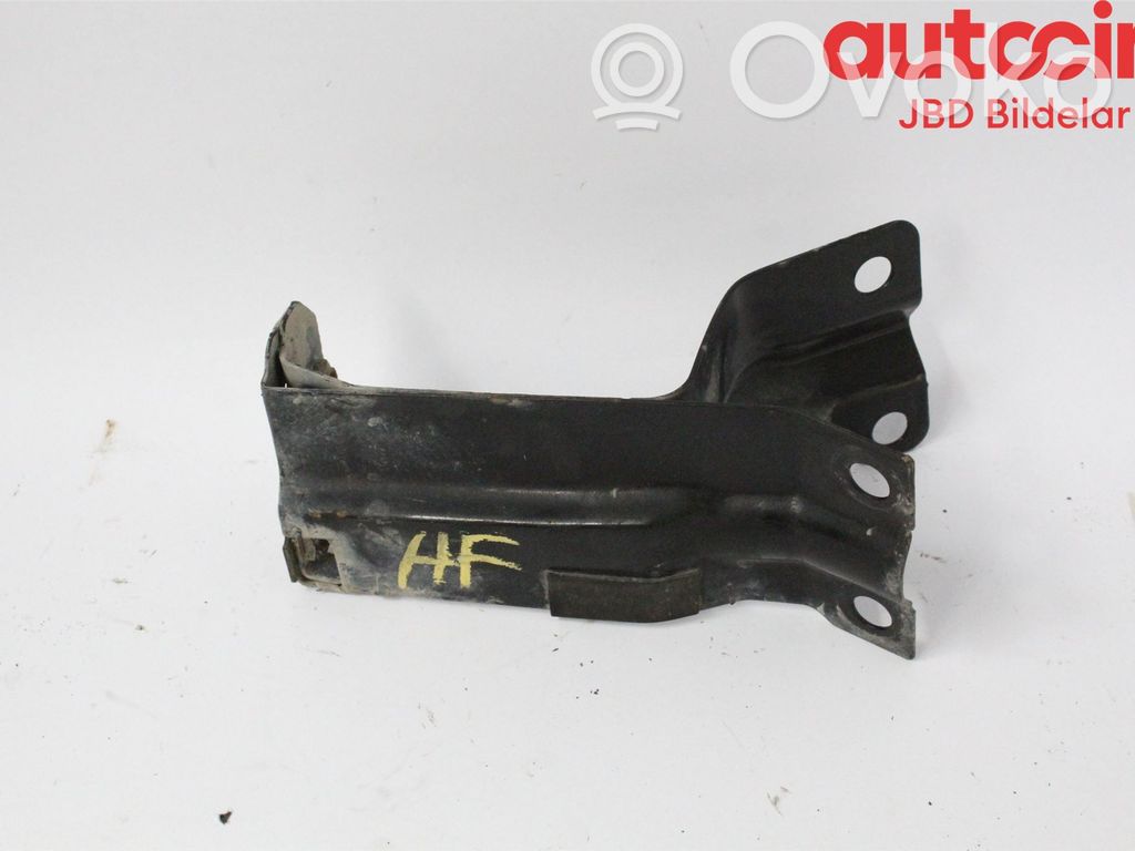 Volvo XC70 Radiator support slam panel bracket 