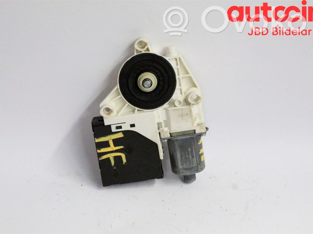 Volkswagen Caddy Silnik regulatora szyby drzwi przednich 