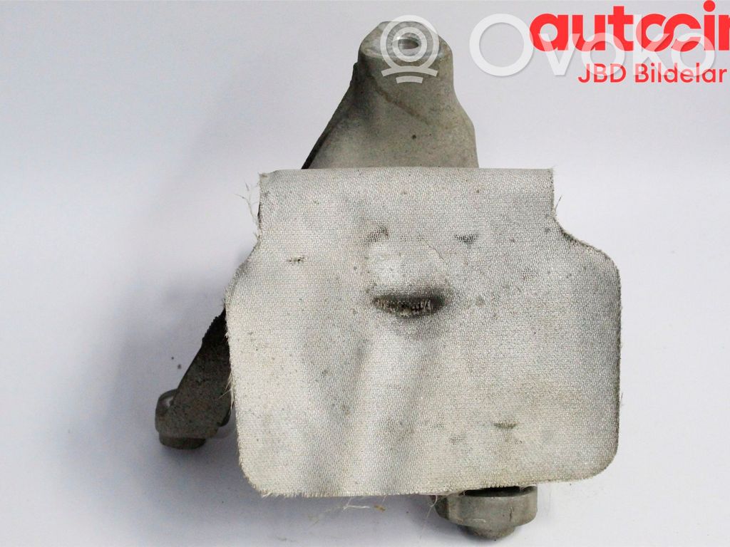 Engine mounting bracket   8K0199308BE
