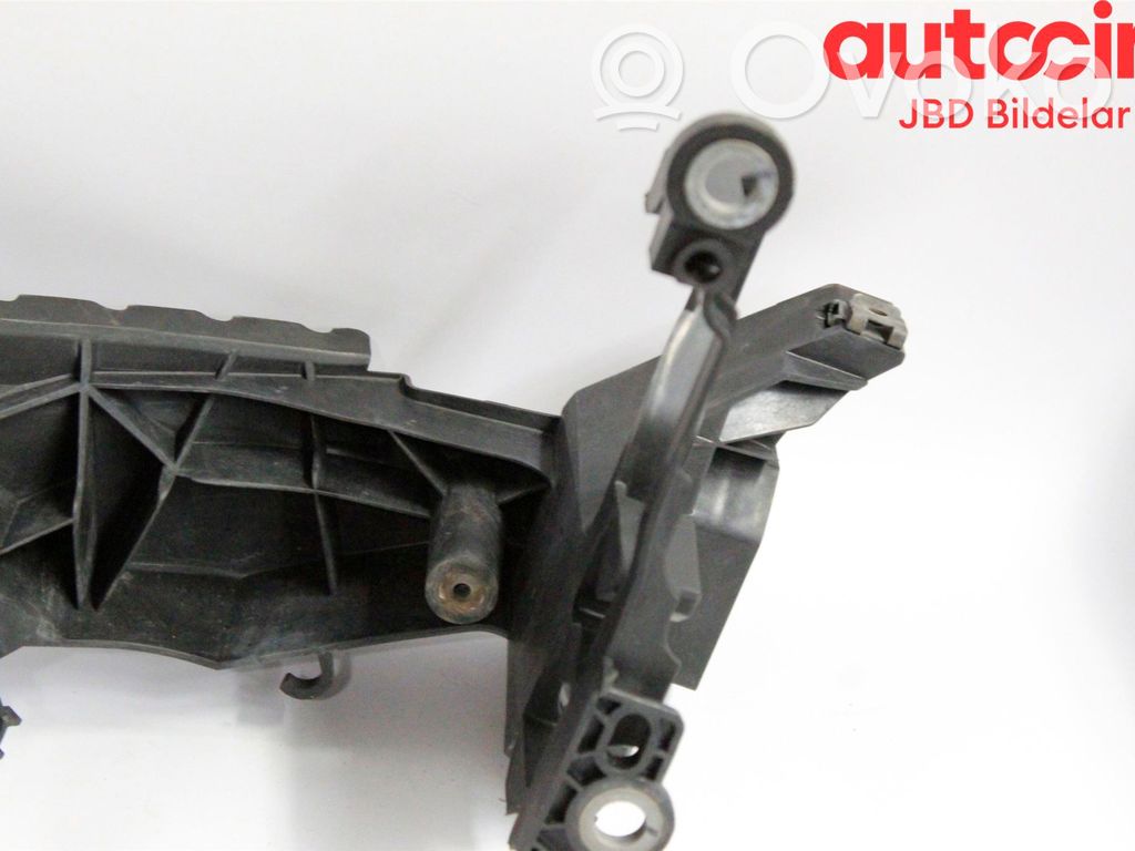 Audi A4 S4 B8 8K Ajovalon valaisimen alalista 