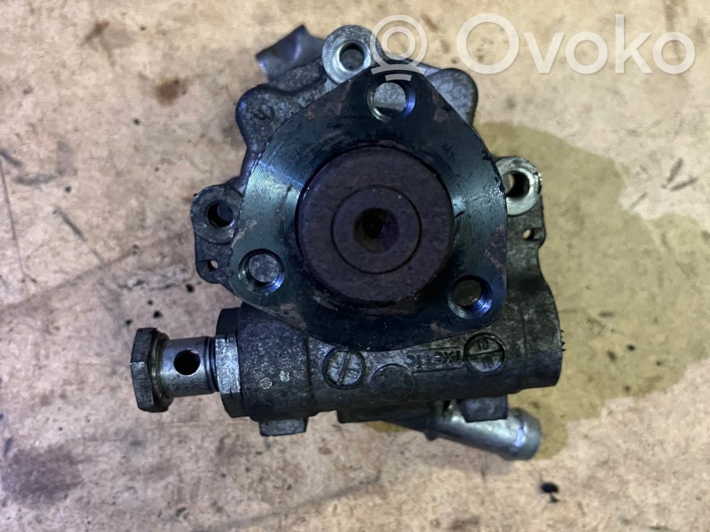 BMW X1 E84 Power steering pump 