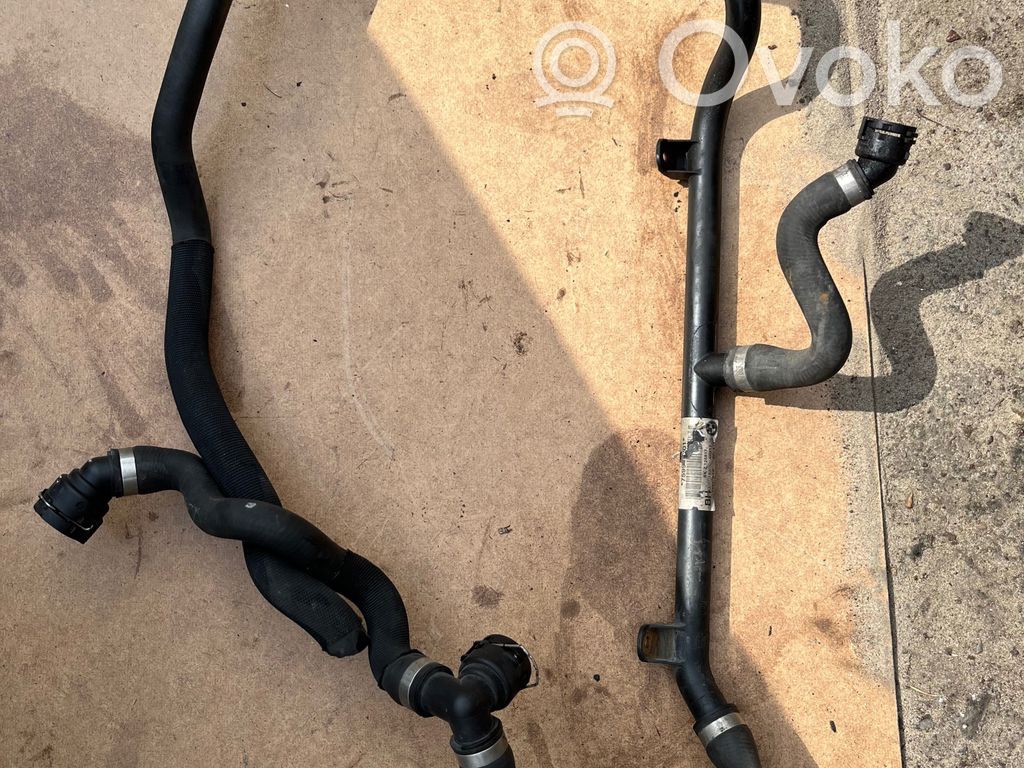 BMW 3 E90 E91 Engine coolant pipe/hose 