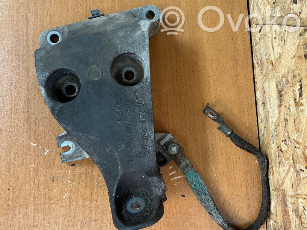 BMW X1 E84 Engine mounting bracket 