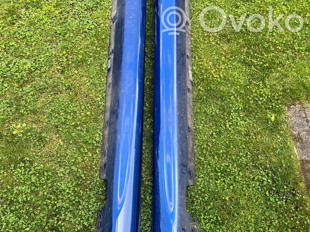 BMW X1 E84 Sill 