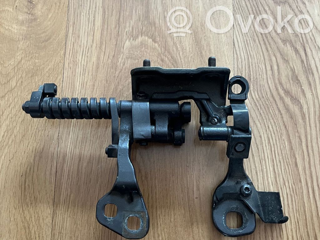BMW 3 E90 E91 Loading door upper hinge 