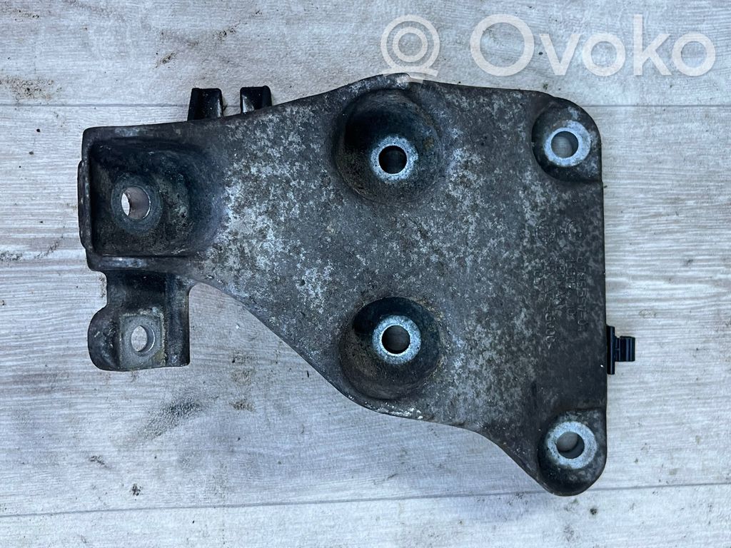 BMW X1 E84 Engine mounting bracket 
