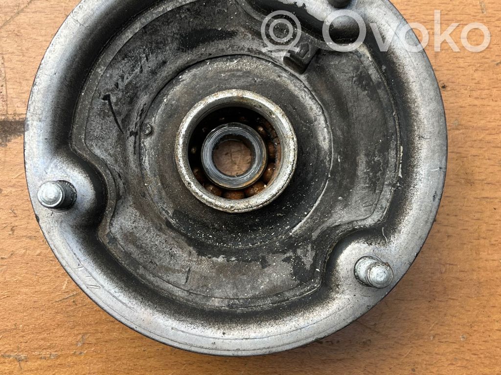 BMW 3 E92 E93 Front upper strut mount 