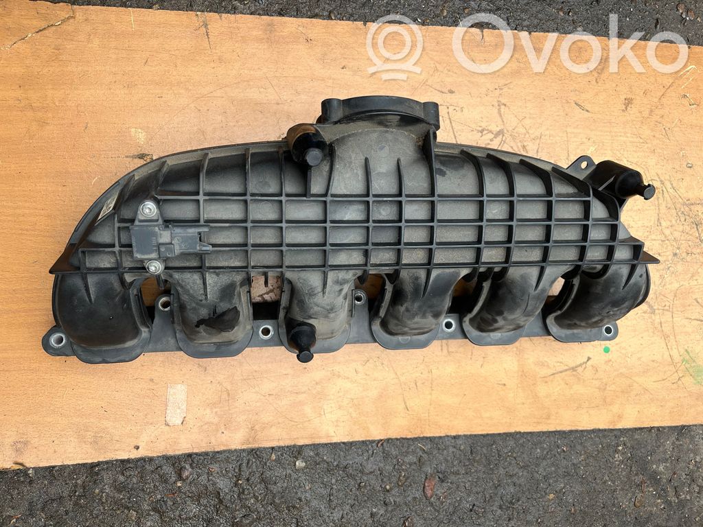 Intake manifold   7564678