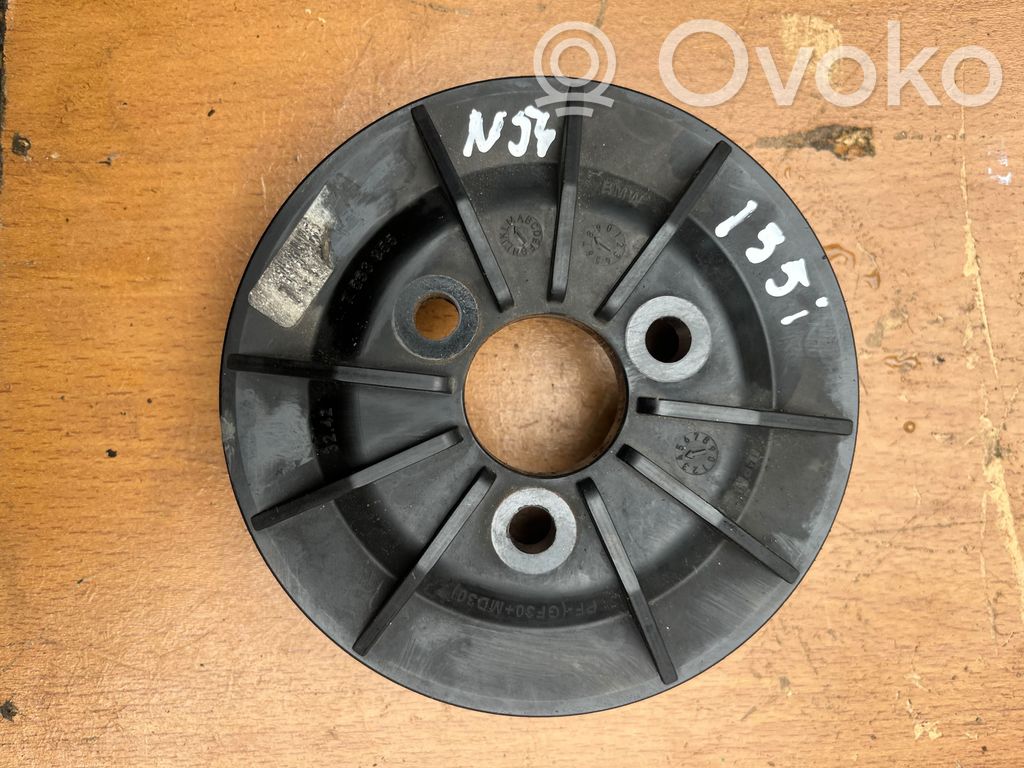BMW 1 E82 E88 Ohjaustehostimen pumpun hihnapyörä 