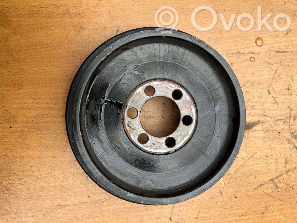 BMW 1 E82 E88 Skriemulys alkūninio veleno 