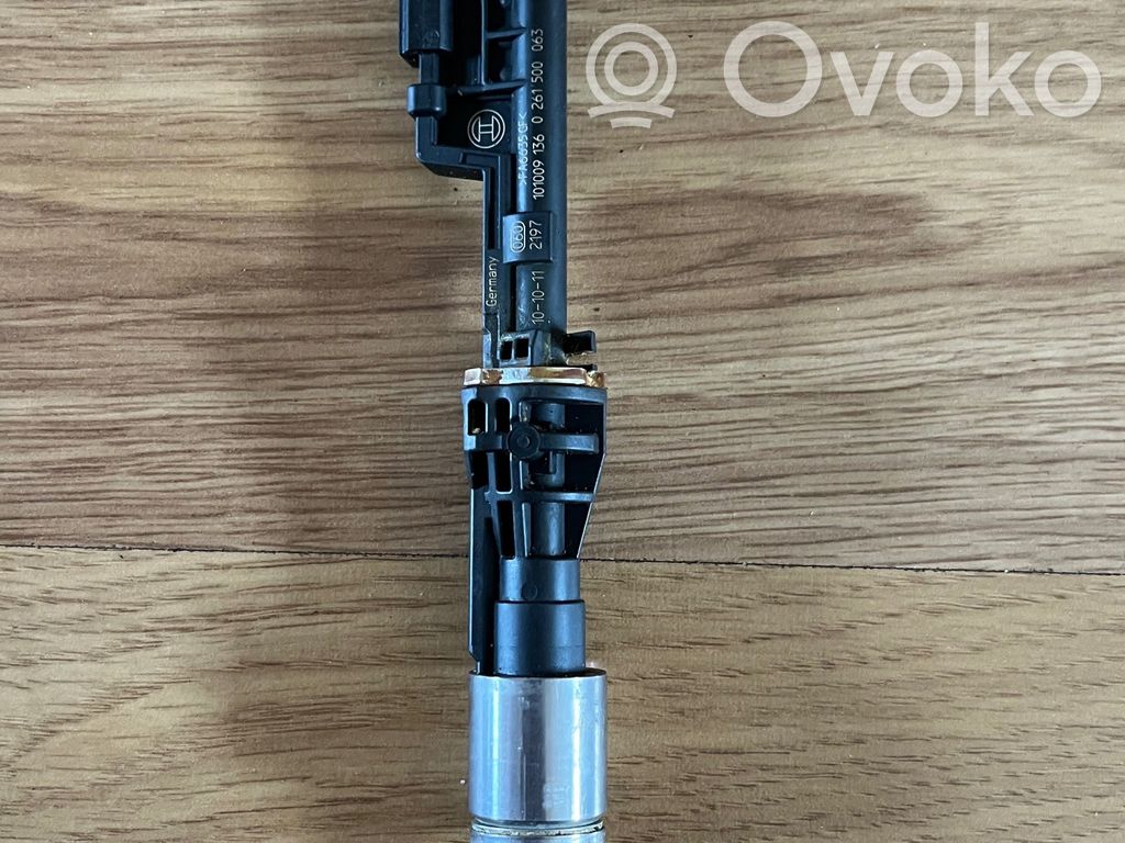 Fuel injector   7568607,13647568607,0261500063