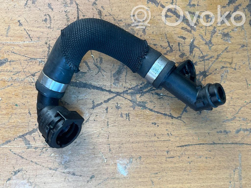 BMW 1 E82 E88 Engine coolant pipe/hose 