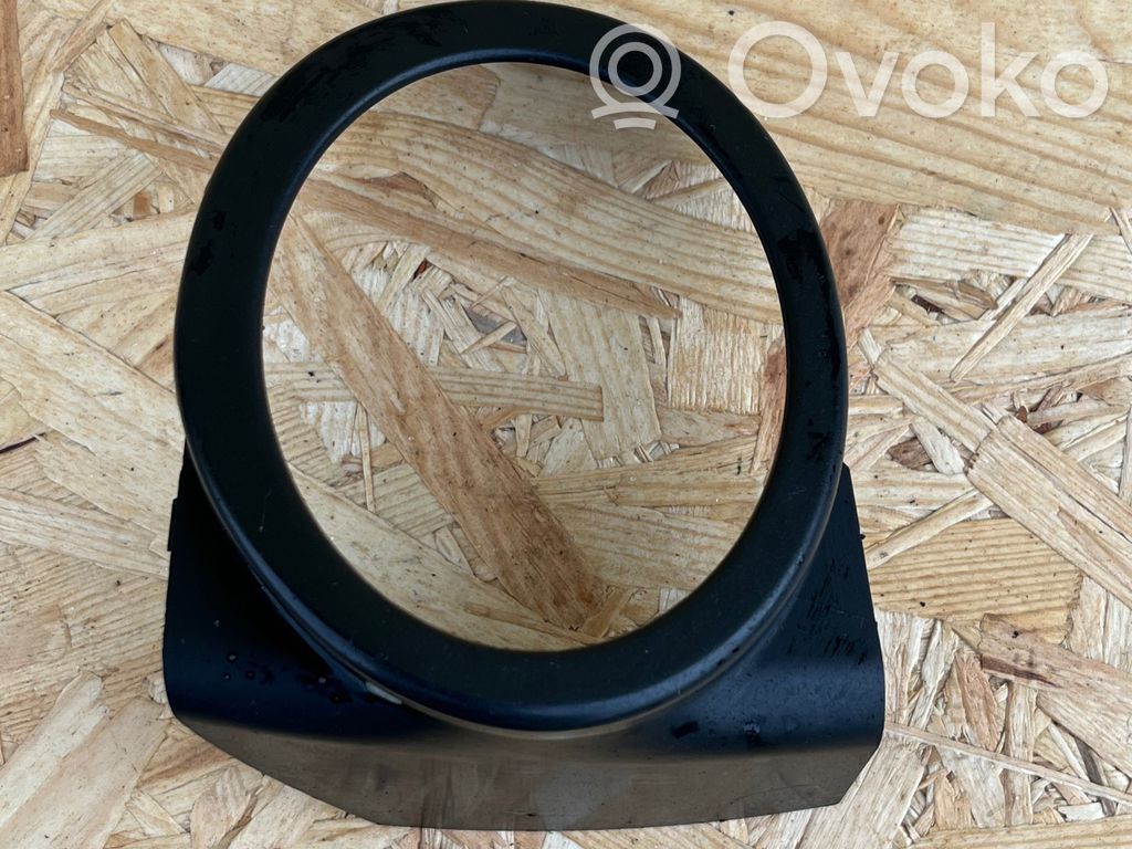 Etusumuvalon ritilä   7893067