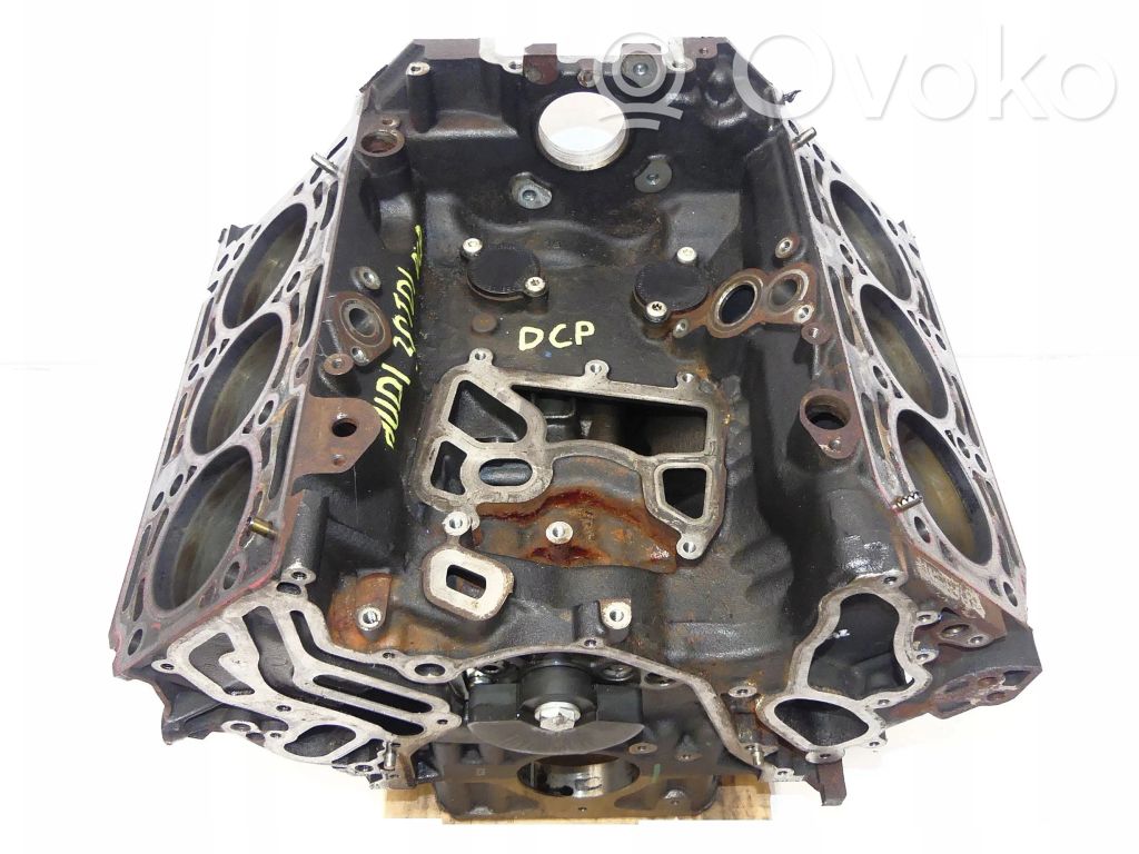 Engine block   059023CB
