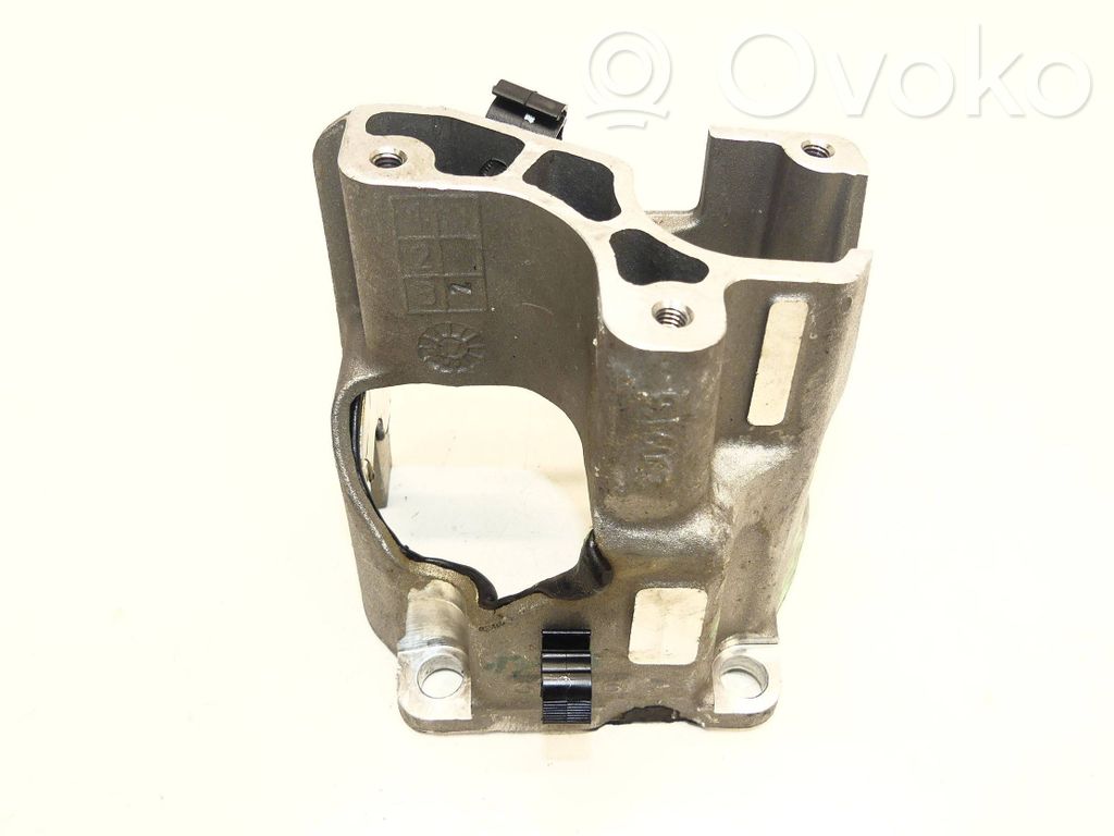 Maserati Ghibli Engine mounting bracket 