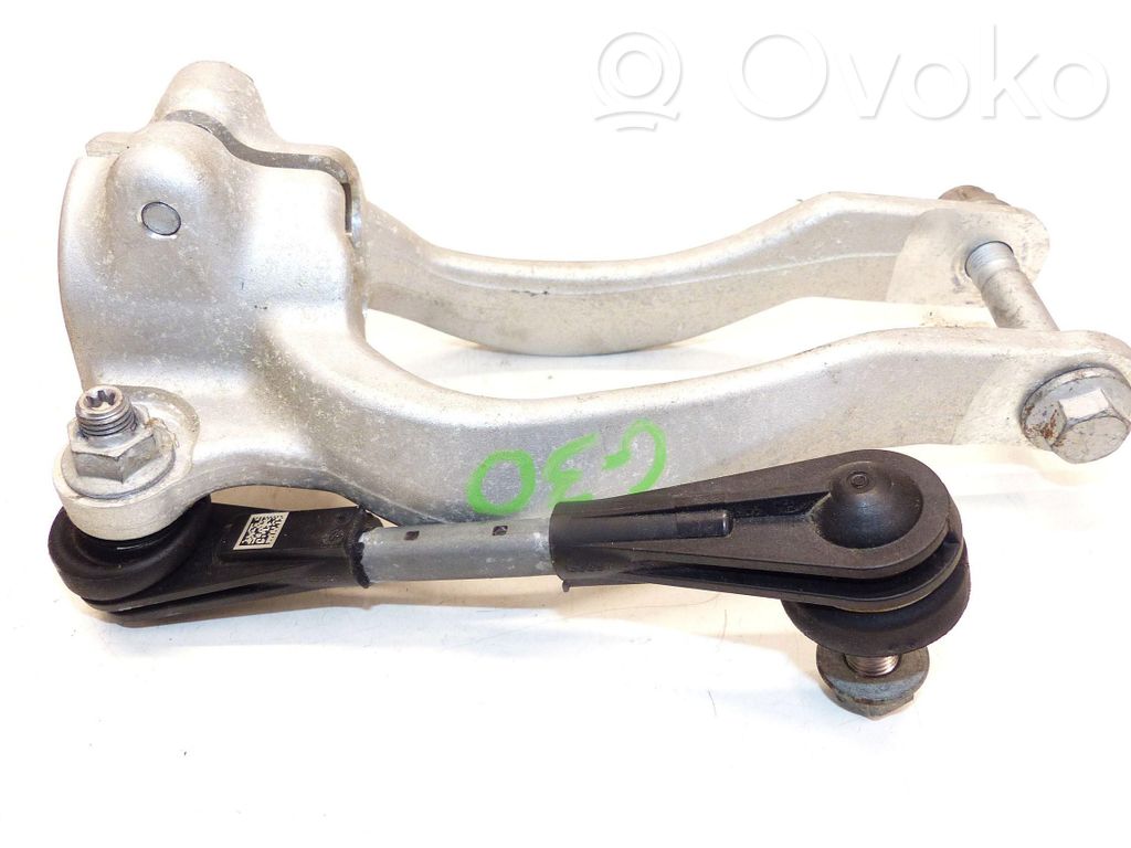 Engine mount bracket   6865929