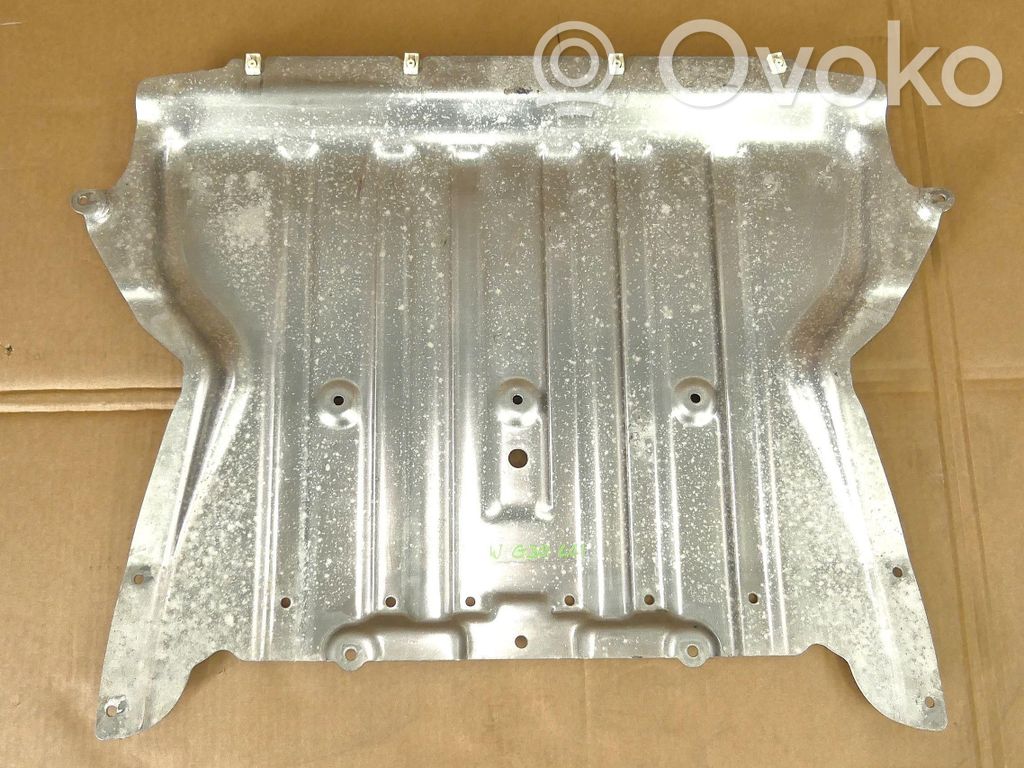BMW 5 G30 G31 G38 Osłona dolna silnika 