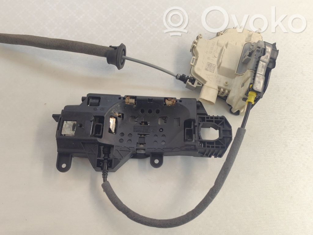 Klamka/wspornik zewnętrzny drzwi tylnych   80AB837811,4G0839015F