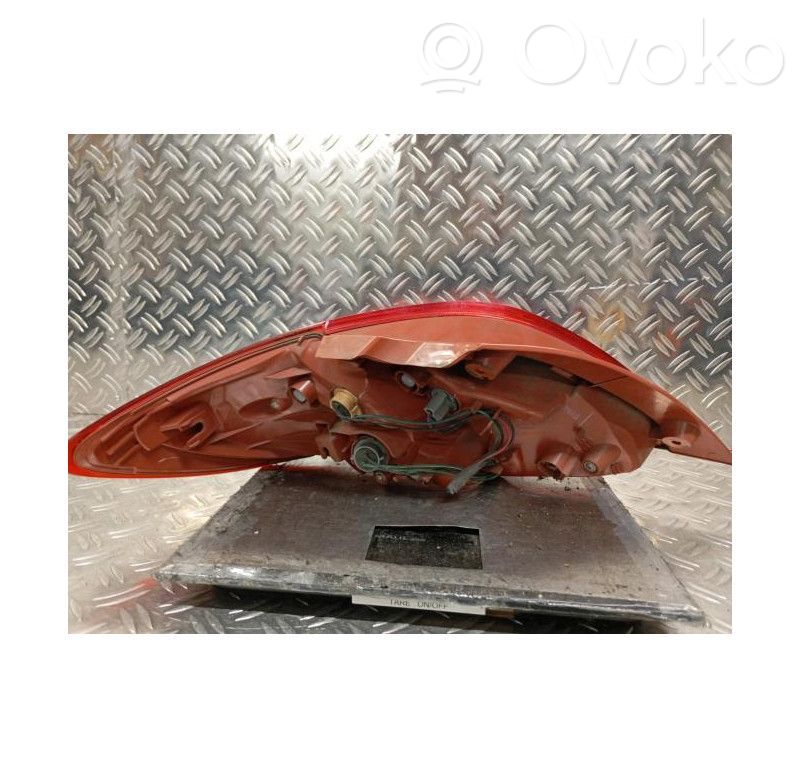 Mazda 2 Galinis žibintas kėbule 