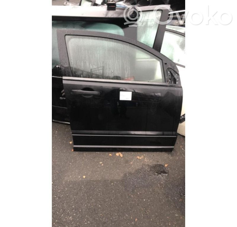 Dodge Caliber Durvis 