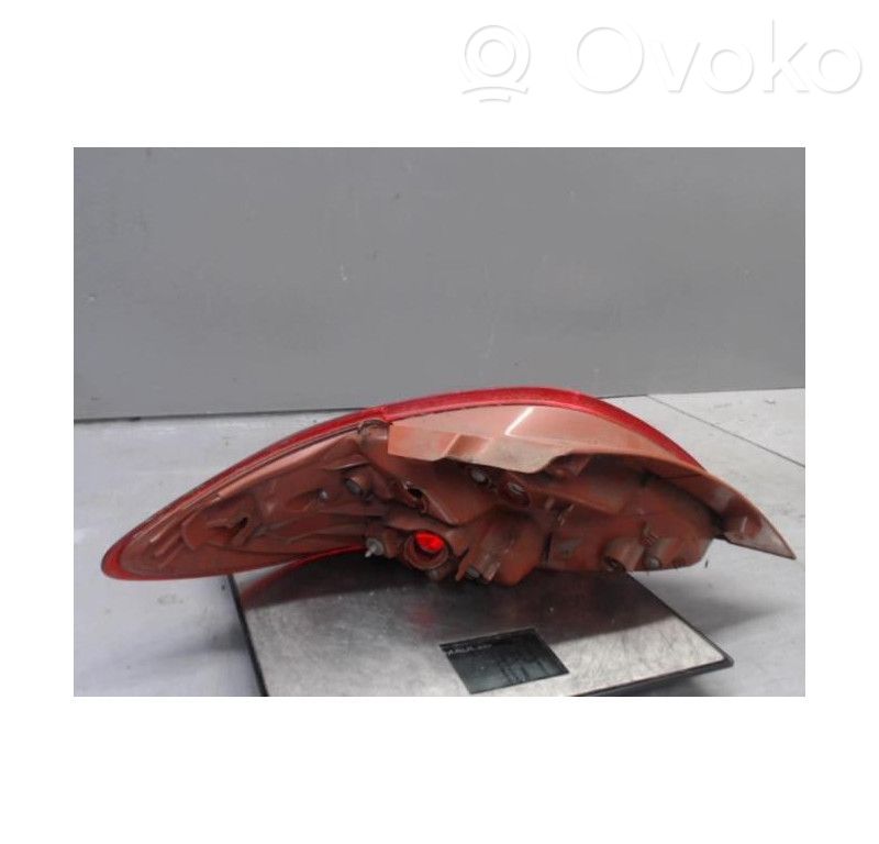Mazda 2 Galinis žibintas kėbule 