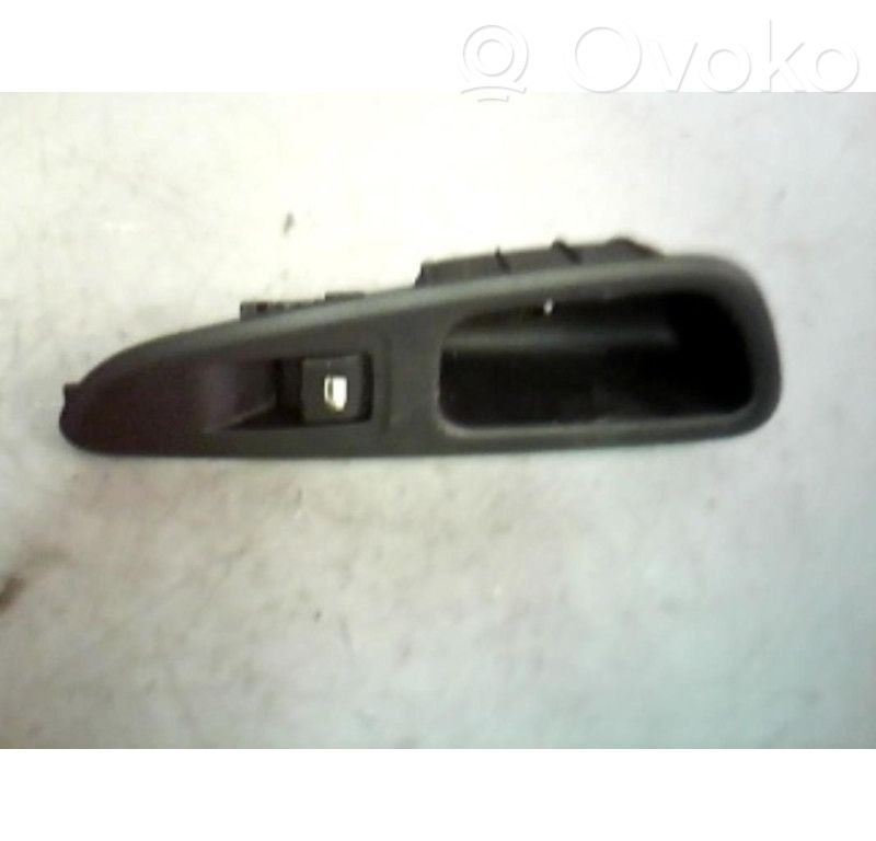 Peugeot 308 Electric window control switch 