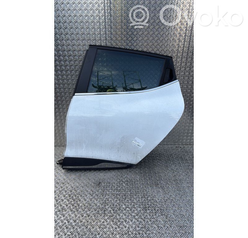Puerta trasera   821016892R