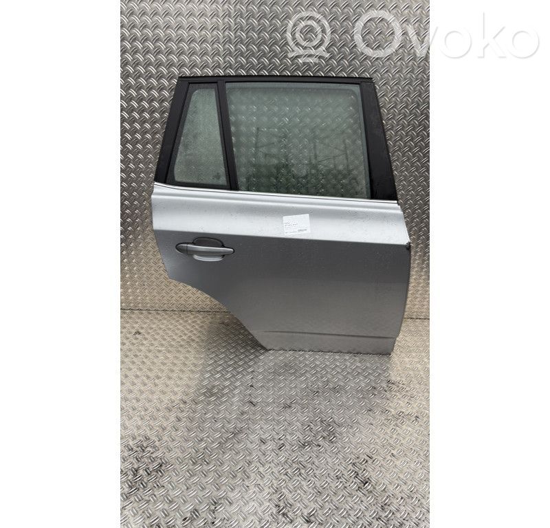 Aizmugurējās durvis   41003449338