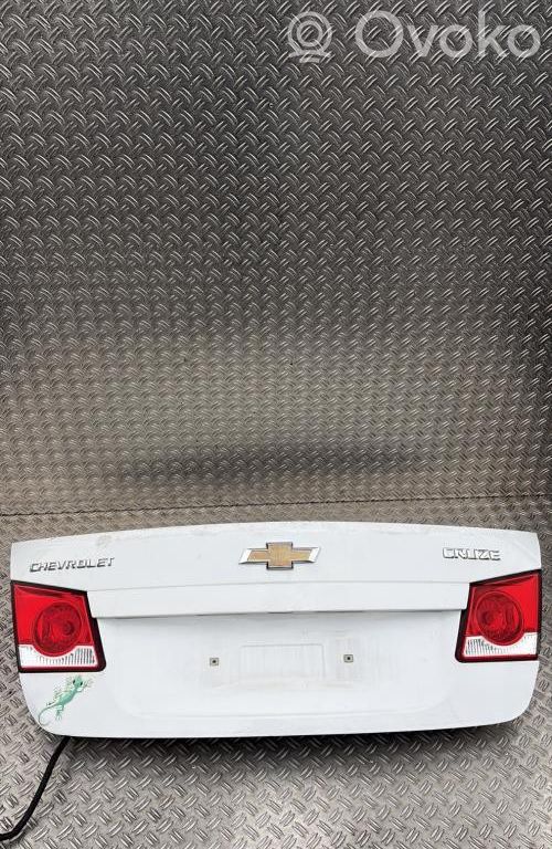 Chevrolet Cruze Tailgate/trunk/boot lid 