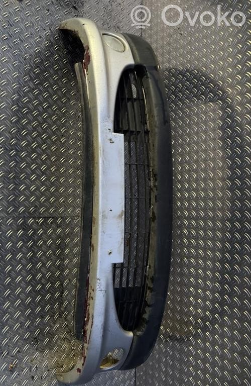 Peugeot 206 Parachoques delantero