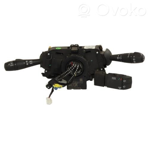 Renault Captur Interruptor/palanca de limpiador de luz de giro