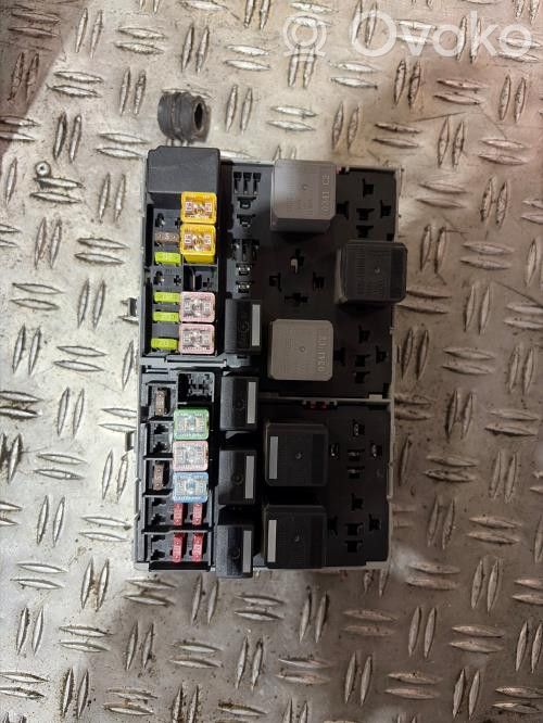 Ford Transit Module de fusibles 