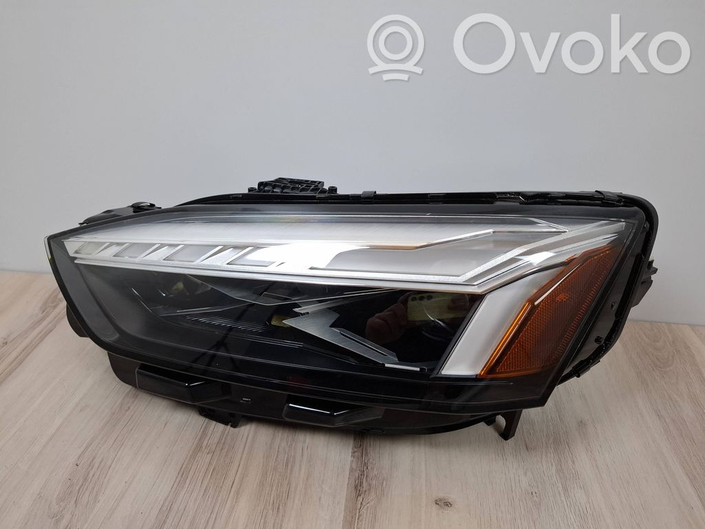 Audi A5 Headlight/headlamp 