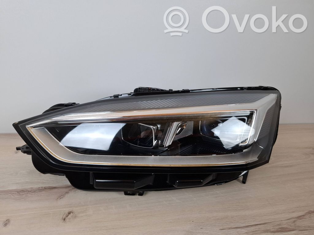 Audi A5 Phare frontale 