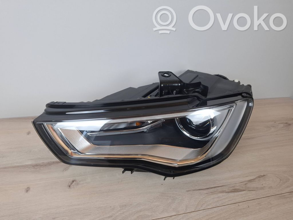 Headlight/headlamp   8V0941005,01074022AE