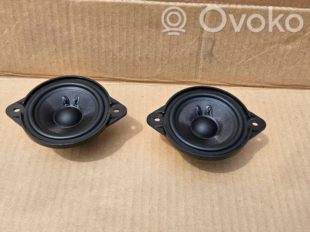 Altavoz subwoofer   4G8035825