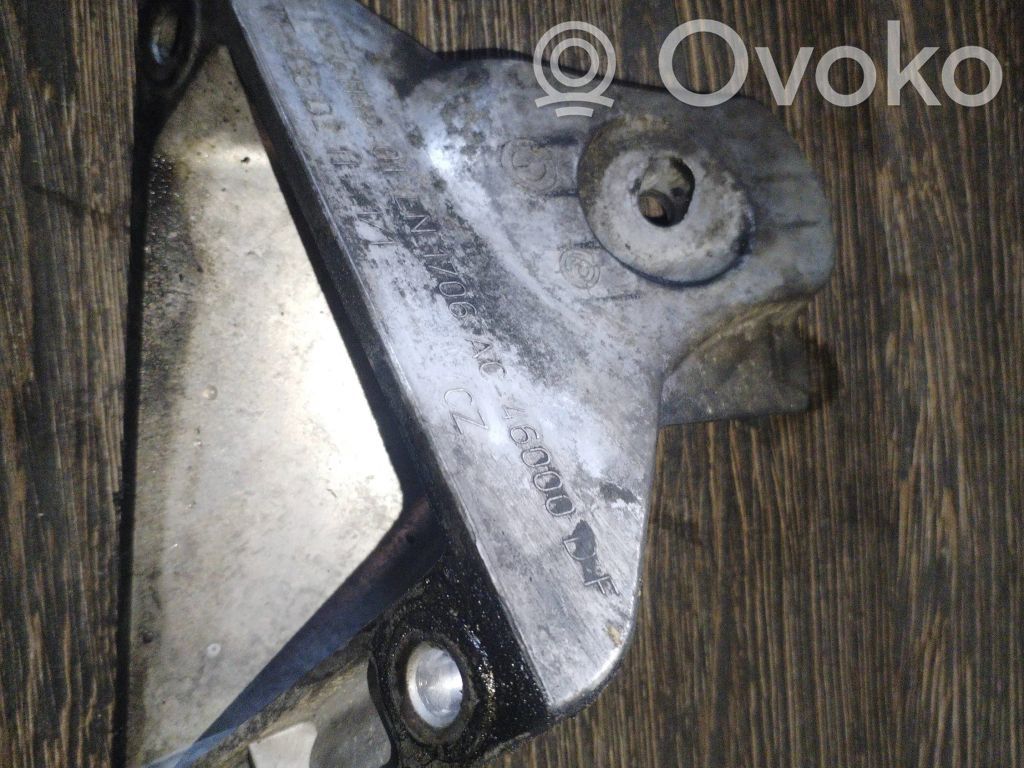 Engine mounting bracket   22116761149