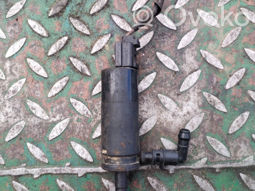Headlight washer pump   8377613,1112804,1209387,1J0955681,3B0955681A,67120154875,67126973097,67128362157,67128377430,67128377613