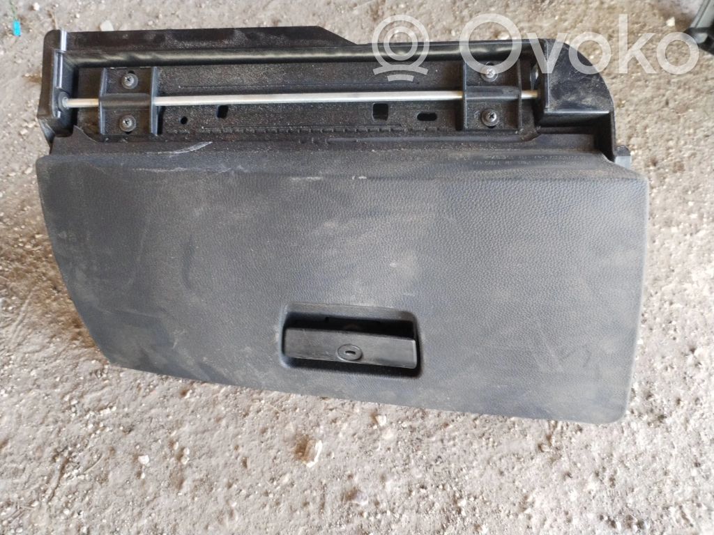 Glove box set   7075477,15497