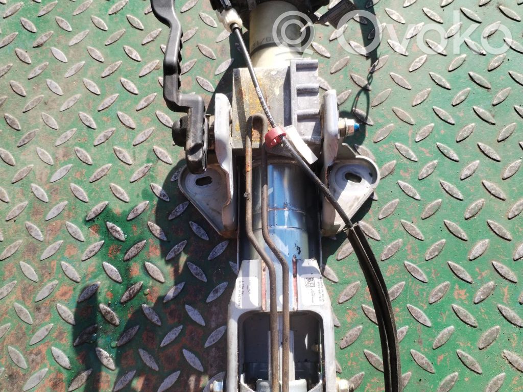 Steering wheel axle   6770701,6763520