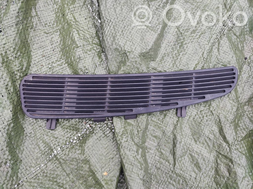 BMW 5 E39 Rejilla de ventilación trasera 