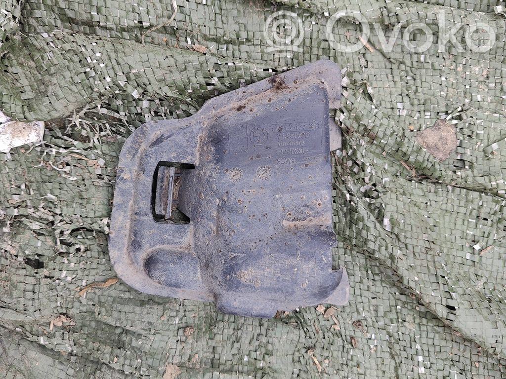 Couvre-soubassement avant   51717127351