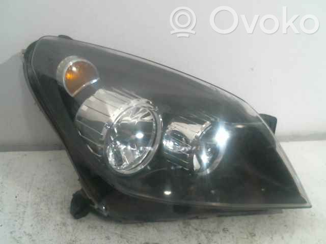 Opel Astra H Lampa przednia 