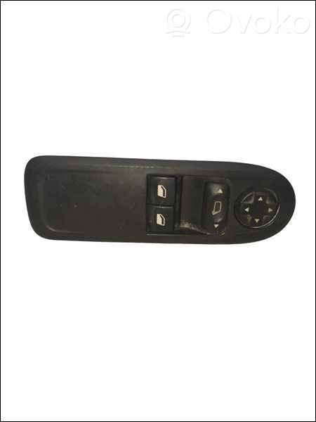 Peugeot 308 Electric window control switch 