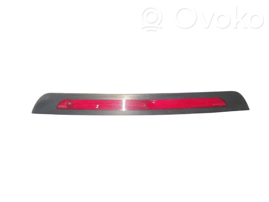 Citroen C3 Trzecie światło stop 