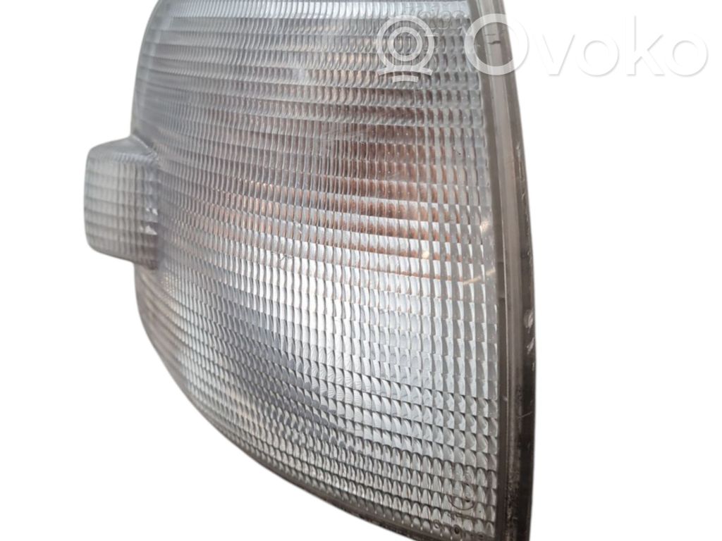 Front indicator light   7D0953042F,7D0953042F,20251182,7654948,VDMS10