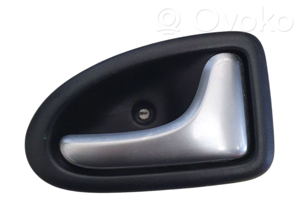 Renault Clio II Manecilla interna puerta trasera 